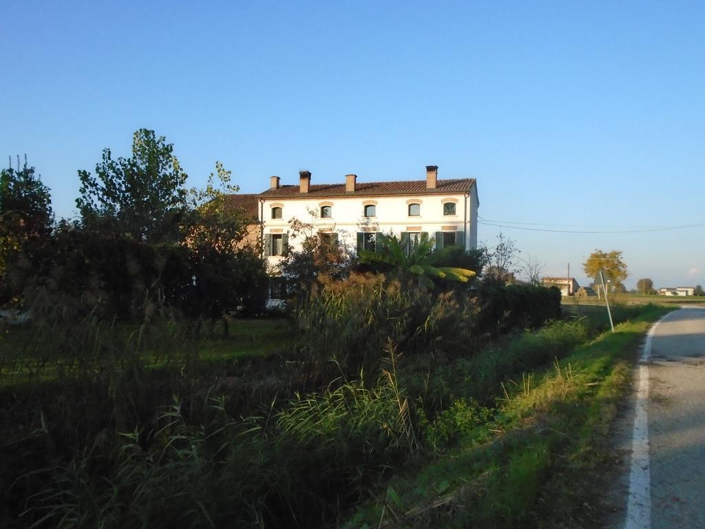 Agriturismo Loghino Sabbioni Villa Suzzara Luaran gambar